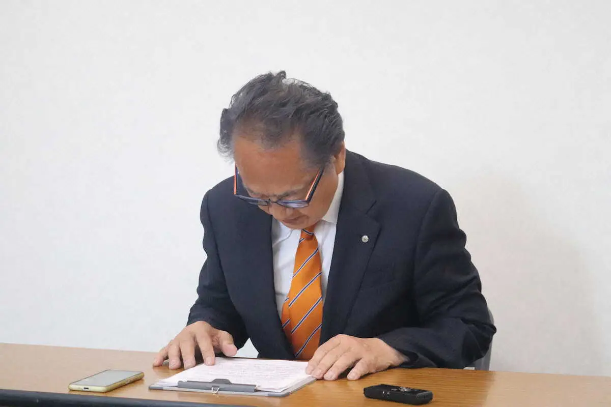 【社会】横須賀市長　交通違反を謝罪　息子の上地雄輔について「連絡なかったし私から連絡することもない」